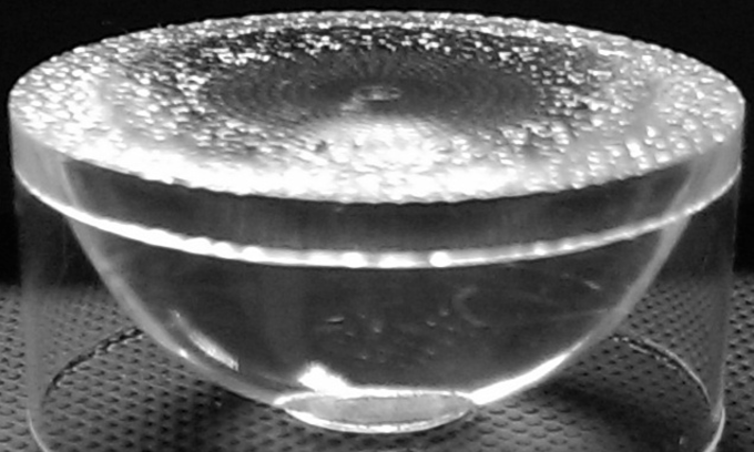 1677743650756-1677743653-16786-8236-6790-1684078770 Một mẫu đèn LED sử dụng TIR Lens mới. Ảnh: Nhóm nghiên cứu.