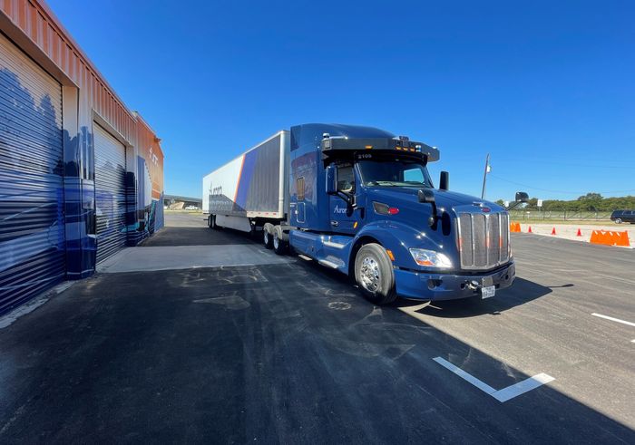 fed1-18-jpeg-5308-1683605430 Một chiếc xe tải Peterbilt của Paccar. Ảnh: Reuters