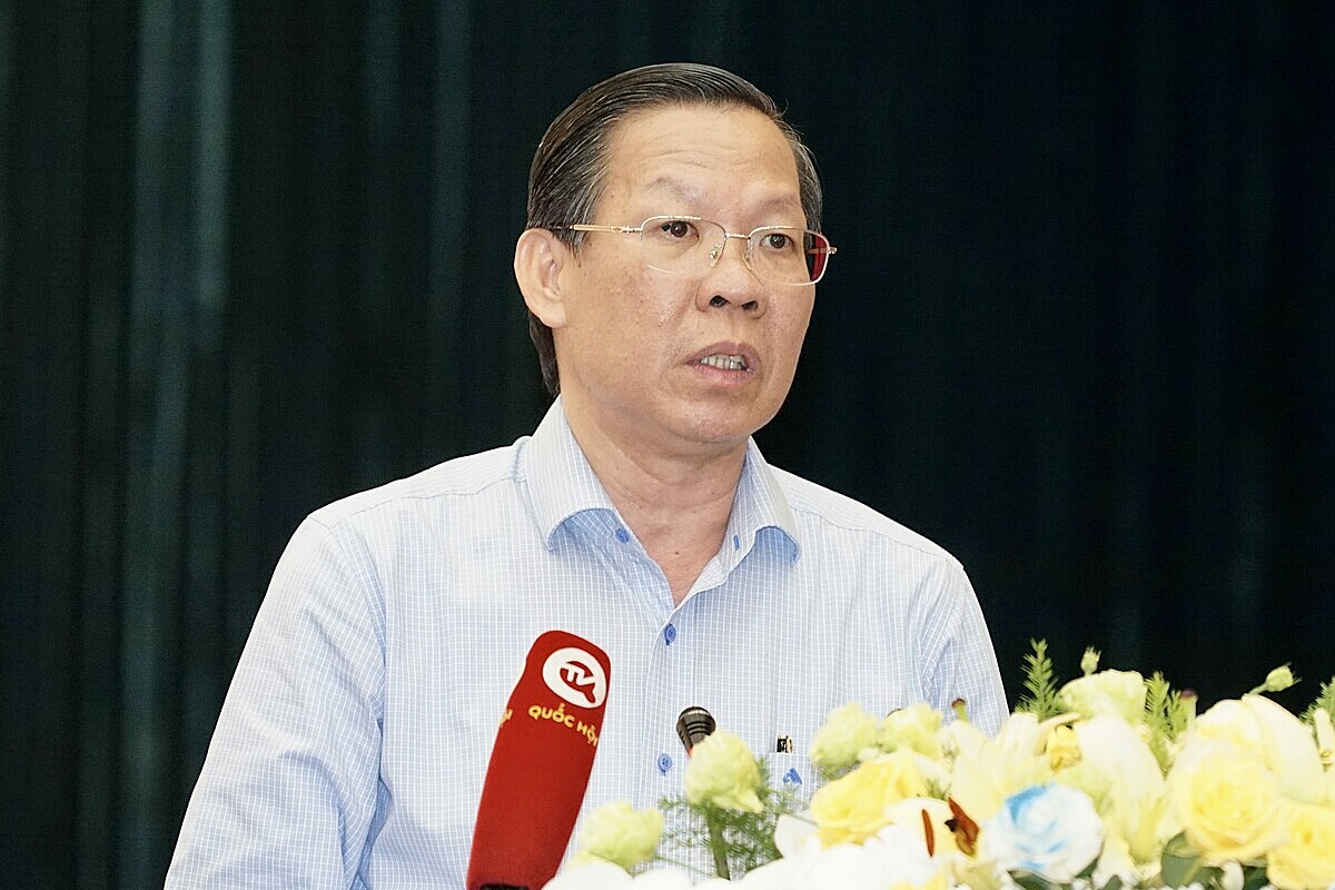 img-0305-1683812901-1683812916-5327-1683813677 Chủ tịch UBND TP HCM Phan Văn Mãi chia sẻ tại hội nghị. Ảnh: SBV