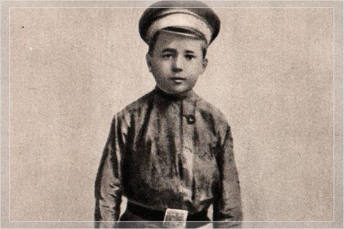 ostrovsky-8713-1684073646 Ostrovsky hồi bé. Ảnh: Kulturologia