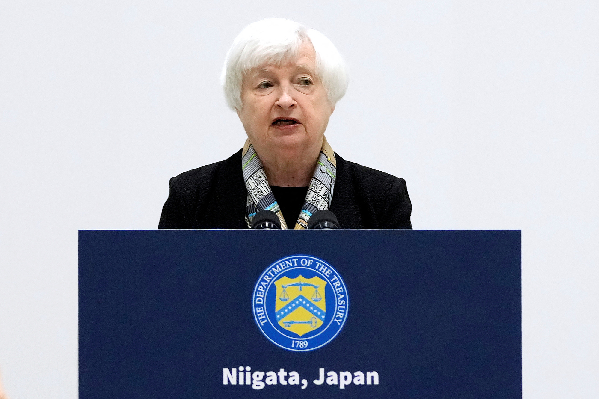 yellen-reuters-1683793922-4744-1683793926 Bộ trưởng Tài chính Mỹ Janet Yellen tại họp báo ở Niigata hôm 11/5. Ảnh: Reuters