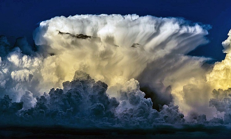 vne-man-6168-1686220505 Đám mây mà Rankin rơi xuyên qua thuộc loại mây vũ tích. Ảnh: White Eagle Aerospace