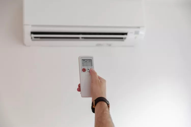 how-types-of-air-conditioning-2083-4275-1692058630 Ảnh: Thespruce