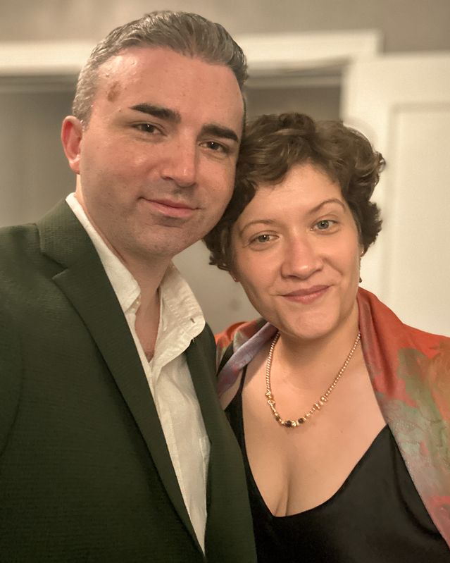 im-832717-jpeg-2555-1692229414 Omar và Marissa Ramirez nói rằng mô hình CFO-COO đã giúp họ có nhiều thời gian hơn trong ngày. Ảnh: WSJ