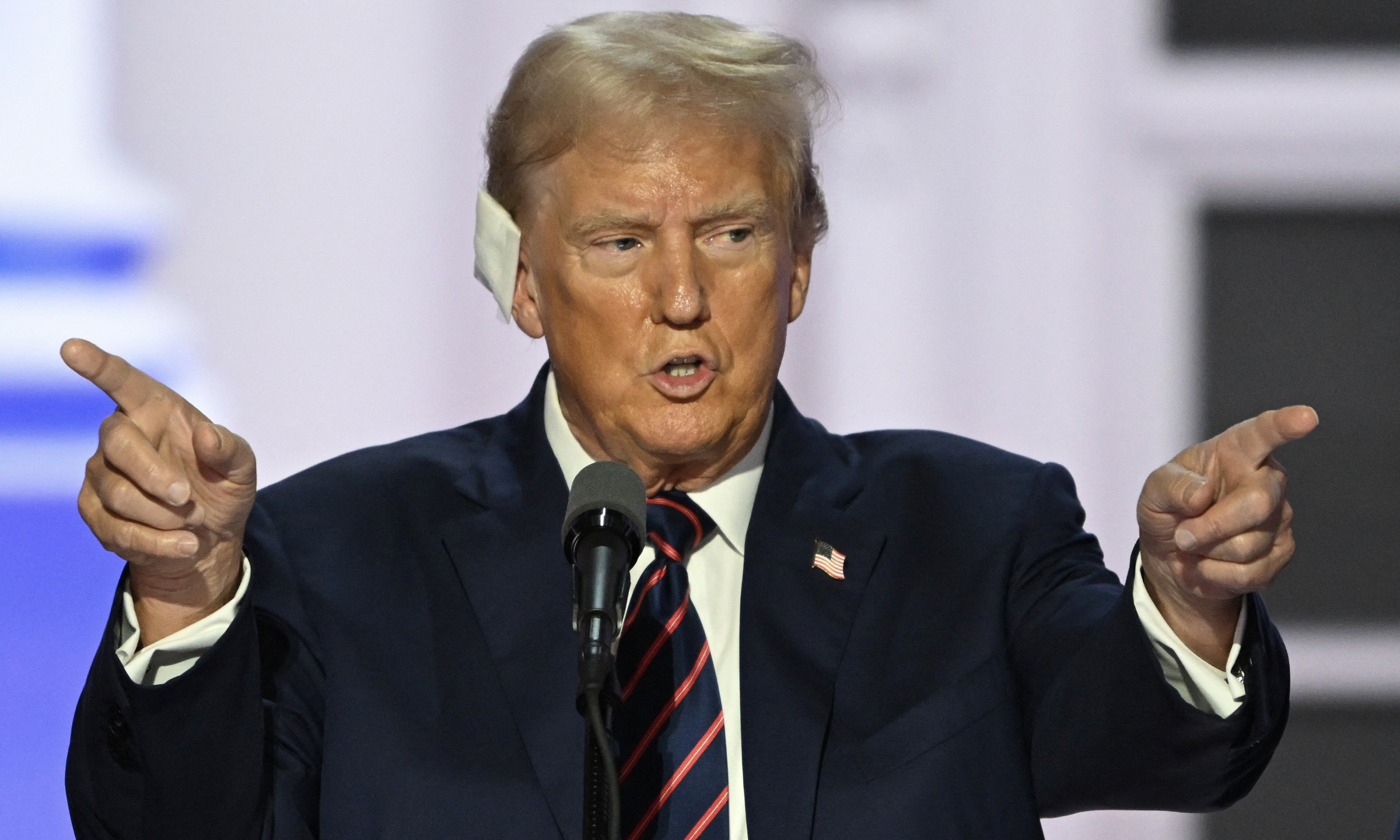 Ông Trump tại Đại hội Toàn quốc đảng Cộng hòa ở bang Wisconsin hôm 17/7. Ảnh: AFP