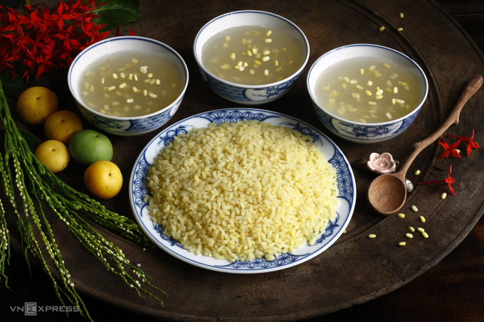 anh-1-1-2202-1723883603 Xôi vò, chè hoa cau trong cỗ Vu Lan Hà Nội xưa