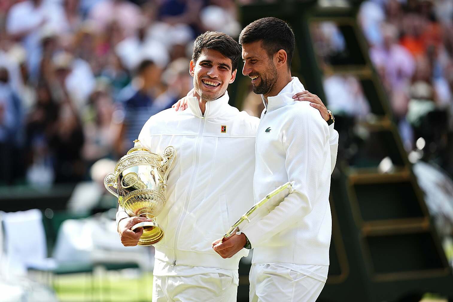 Alcaraz thắng Djokovic ở chung kết Wimbledon tháng 7/2024. Ảnh: Reuters