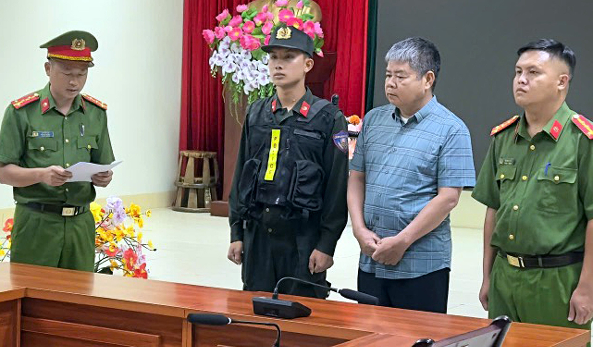 Bị can Tạ Quốc Dân bị bắt. Ảnh: Công an Lai Châu