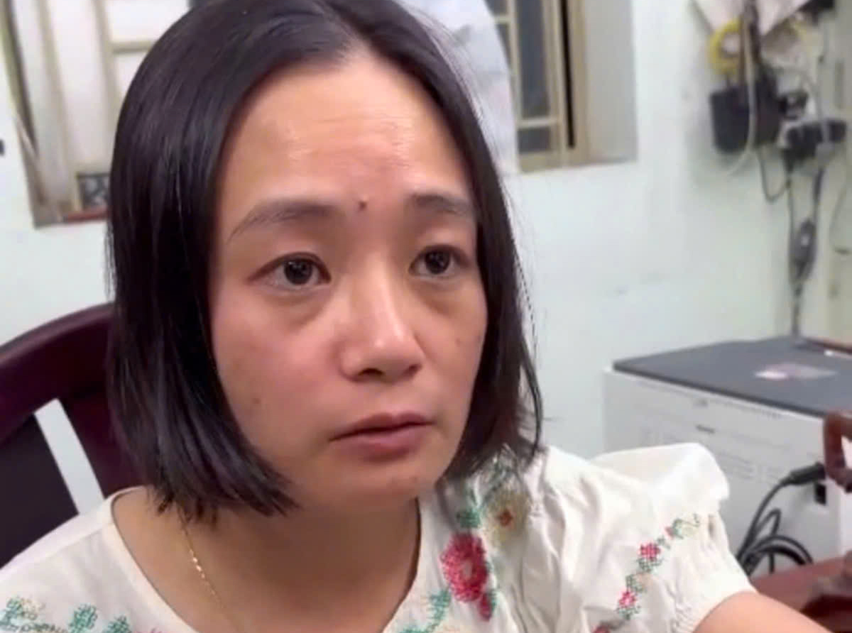 Cao Thị Thu Phương tại cơ quan điều tra. Ảnh: Công an TP HCM