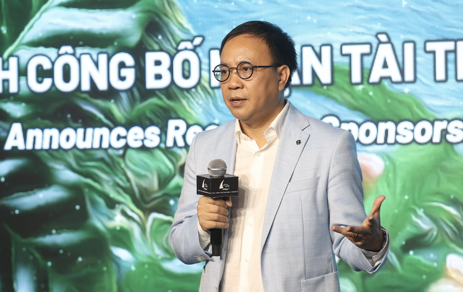 Ông Phan Minh Thông - Chủ tịch Hội đồng quản trị Phúc Sinh phát biểu sáng 4/10 tại lễ công bố nhận tài trợ từ DFCD. Ảnh: