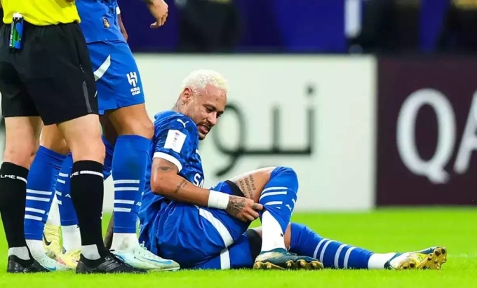 new-project-2024-11-26t014151-7479-2201-1732560247 Neymar chấn thương trong trận Al Hilal gặp Esteghlal hôm 4/11. Ảnh: Al Hilal