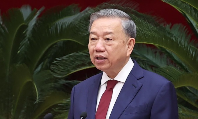 tbt-to-lam-1-17325295233901910-3767-3257-1732535912 Tổng Bí thư Tô Lâm phát biểu tại hội nghị Trung ương sáng 25/11. Ảnh: Nhật Bắc