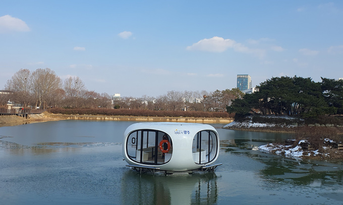 healing-boat-1734151262-7897-1734151663 Thuyền lọc nước Healing Boat. Ảnh: Ecopeace