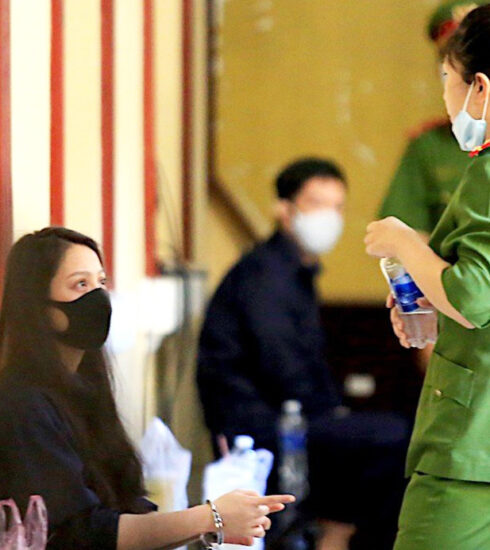 Bị cáo Trang trong lần ra tòa hồi tháng 11 năm ngoái. Ảnh: Đình Văn