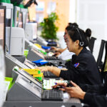 Ca làm việc của nhân viên kiểm soát không lưu thường kéo dài 12 tiếng mỗi ngày. Ảnh: Giang Huy