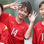 U17 nữ Việt Nam ăn mừng trong chiến thắng 3-0 trước U17 Uzbekistan chiều nay 26/4. Ảnh: VFF