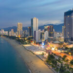 Thị trường condotel và khách sạn dọc theo bờ biển Nha Trang. Ảnh: Mạnh Cường