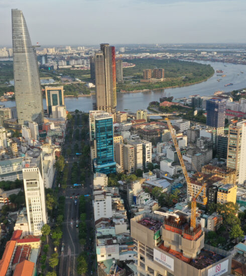 Các tháp trung tâm thương mại khu vực quận 1, TP HCM. Ảnh: Quỳnh Trần