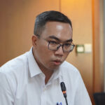 Ông Hoàng Mai Tùng, Phó giám đốc Ban quản lý dự án 1, nói tại họp báo chiều 4/5. Ảnh: Gia Minh