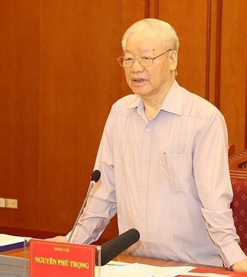 Tổng bí thư Nguyễn Phú Trọng chủ trì họp thường trực Ban chỉ đạo Trung ương về phòng chống tham nhũng, tiêu cực, sáng 10/3. Ảnh: TTXVN