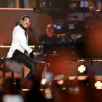 Richie biểu diễn tại Lâu đài Windsor hôm 7/5. Ảnh: PBS