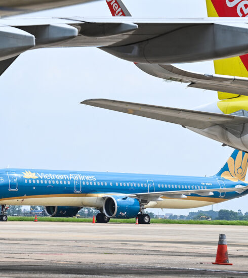 Máy bay các hãng hàng không đỗ tại sân bay Nội Bài. Ảnh: Giang Huy