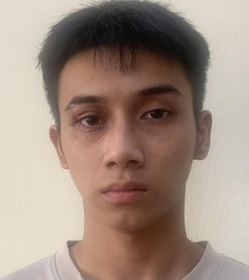 Nguyễn Mạnh Thắng tại cơ quan điều tra. Ảnh: Công an cung cấp