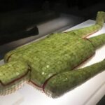 Một bộ áo quan ngọc bích còn nguyên vẹn. Ảnh: Maksim Gulyachik