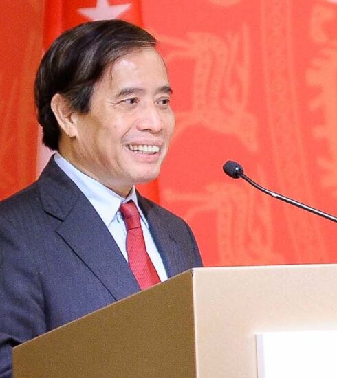 TS Vũ Minh Khương, Giảng viên Trường Chính sách công Lý Quang Diệu, Singapore. Ảnh: Nhật Bắc