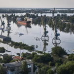 Khu vực thành phố Kherson bị ngập sau vụ vỡ đập Kakhova ngày 6/6. Ảnh: AP