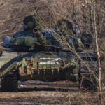 Xe tăng dân quân Donetsk triển khai gần Maryinka hồi tháng 3.