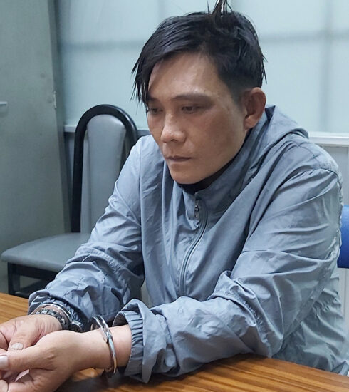 Hoà tại cơ quan điều tra. Ảnh: Nhật Vy