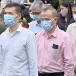 Ông Vũ Hồng Nam (áo Hồng) cựu Đại sứ Việt Nam tại Nhật Bản. Ảnh: Ngọc Thành