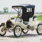 Một chiếc Buick Model 10 Runabout đời 1909, mẫu bán chạy nhất thời kỳ đó. Ảnh: RM Sothebys