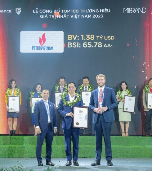 Ông Trần Quang Dũng, Trưởng Ban Truyền thông và Văn hóa doanh nghiệp đại diện Petrovietnam tại lễ công bố Top 100 Thương hiệu giá trị nhất Việt Nam, sáng 15/8. Ảnh: Petrovietnam