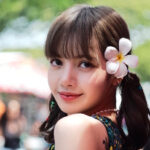 Ca sĩ Lisa sinh năm 1997 tại Thái Lan. Ảnh: Instagram/Lisa