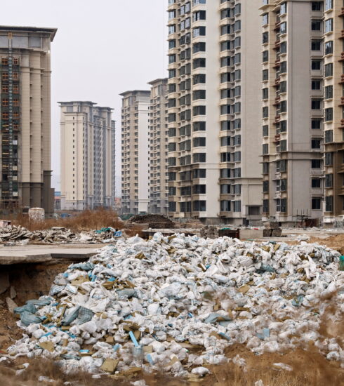 Một dự án bất động sản dang dở của China Evergrande Group tại Hà Bắc (Trung Quốc). Ảnh: Reuters