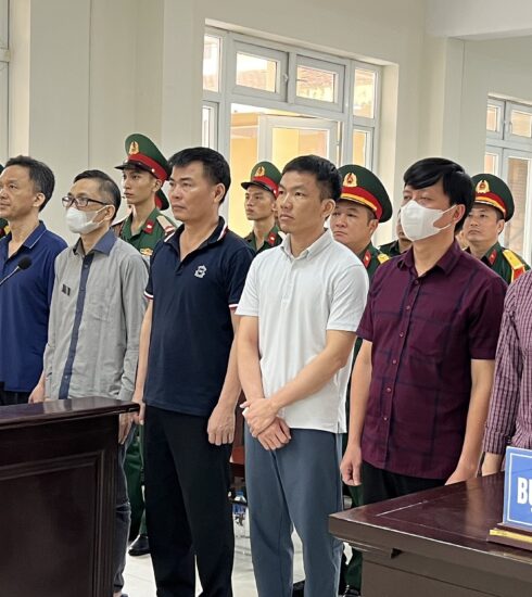 Cả 7 bị cáo có kháng cáo, đều được HĐXX cấp phúc thẩm giảm án 2-3 năm. Ảnh: Danh Lam