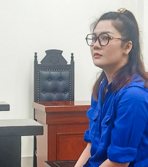 Bị cáo Nguyễn Thị Thương tại tòa ngày 3/7. Ảnh: Danh Lam