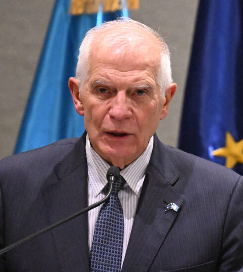 Quan chức phụ trách chính sách đối ngoại EU Josep Borrell tại cuộc họp báo ở Guatemala hồi tháng 1. Ảnh: AFP