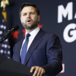 Ứng viên phó tổng thống đảng Cộng hòa JD Vance tại sự kiện gây quỹ tranh cử ở thành phố Milwaukee, bang Wisconsin ngày 17/7. Ảnh: AFP