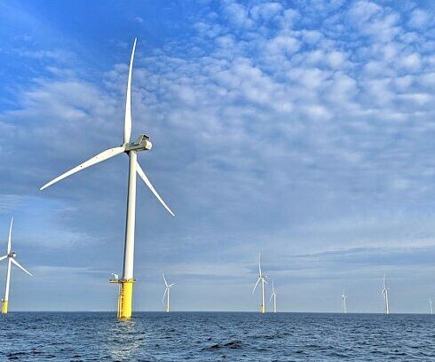 Một dự án điện gió ngoài khơi. Ảnh: GWEC