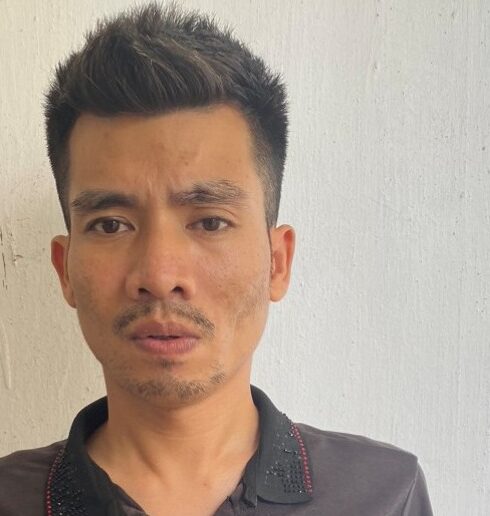 Phạm Mạnh Hùng tại cơ quan điều tra. Ảnh: Công an Hà Đông