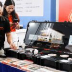 Loạt giải pháp đồng độ cho nhà thông minh, từ camera an ninh cho đến hệ thống đèn chiếu sáng, thiết bị IoT, được hỗ trợ điều khiển giọng nói bằng tiếng Việt do FPT phát triển tại triển lãm AI Expo 2023. Ảnh: Thanh Tùng