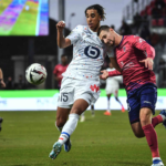 Yoro (áo trắng) đá 44 trận khi ra mắt đội một Lille mùa trước. Ảnh: AFP