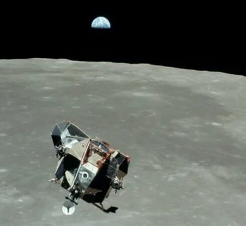 Bức ảnh của do phi hành gia Michael Collins chụp trong nhiệm vụ Apollo vào ngày 21/7/1969. Ảnh: NASA