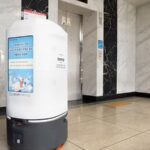 Robot làm việc cho Hội đồng thành phố Gumi. Ảnh: AFP