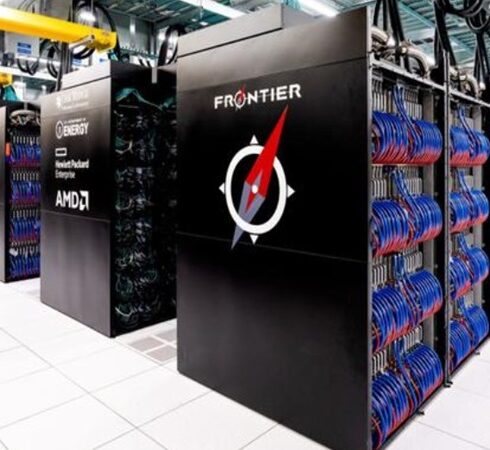 Siêu máy tính Frontier ở Thư viện quốc gia Oak Ridge. Ảnh: ORNL