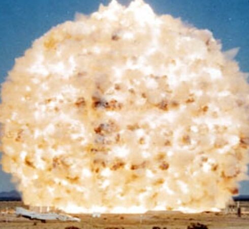 Quả cầu lửa trong vụ nổ Minor Scale. Ảnh: Amusing Planet