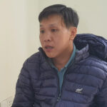 Cù Minh Bình tại cơ quan điều tra. Ảnh: Ngọc Oanh